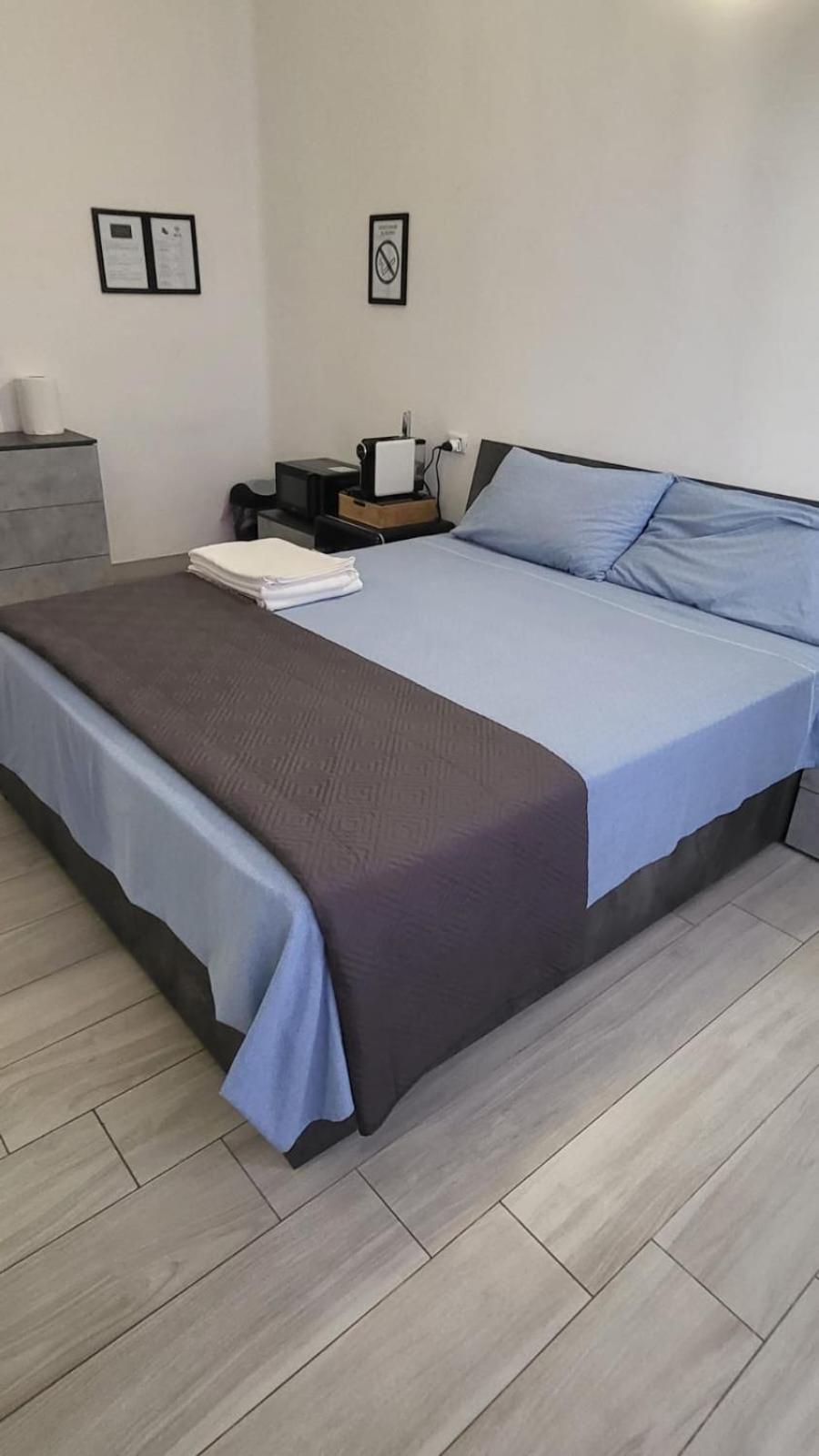 Casa Manzoni Apartamento Novara Exterior foto